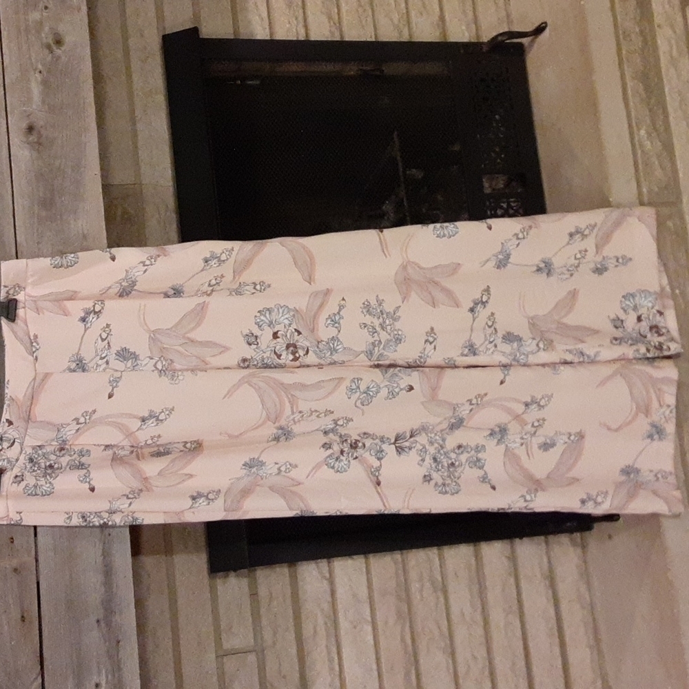 Bar 111 women's wide leg Floral zipper pleated pants size 10 pink